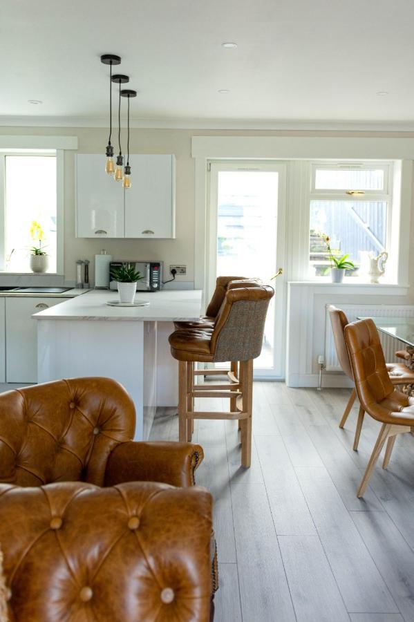 Lovely 2 Bed House In 皮特洛赫里 外观 照片
